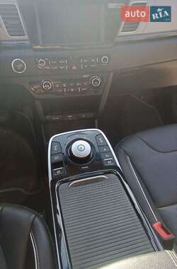 Внедорожник / Кроссовер Kia Niro 2019 в 