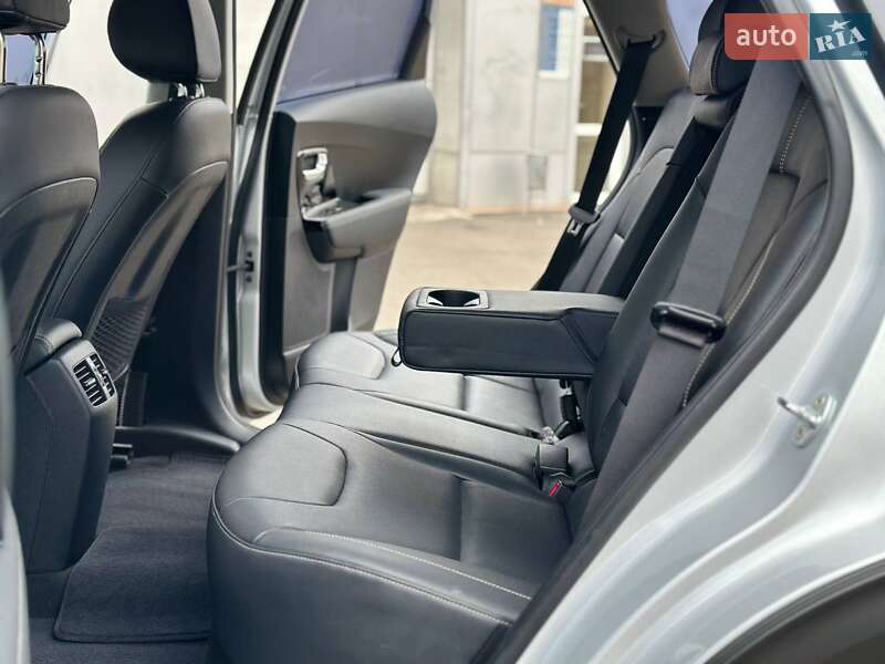 Позашляховик / Кросовер Kia Niro 2019 в Кривому Розі