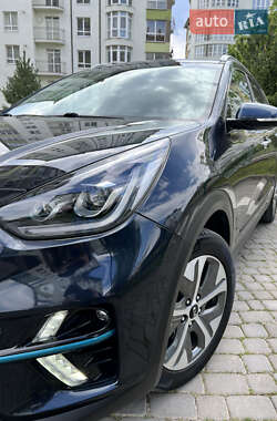Позашляховик / Кросовер Kia Niro 2019 в 