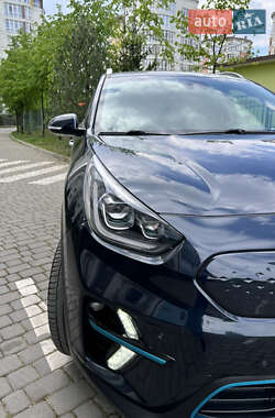 Позашляховик / Кросовер Kia Niro 2019 в 