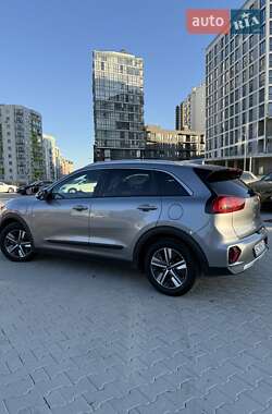 Внедорожник / Кроссовер Kia Niro 2022 в 
