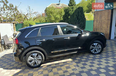 Позашляховик / Кросовер Kia Niro 2022 в 
