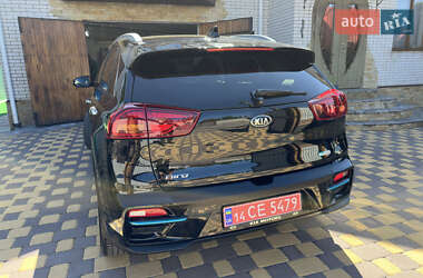 Позашляховик / Кросовер Kia Niro 2022 в 