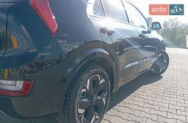 Позашляховик / Кросовер Kia Niro 2023 в 