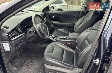 Позашляховик / Кросовер Kia Niro 2021 в 