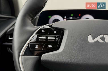 Внедорожник / Кроссовер Kia Niro 2022 в 