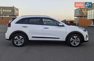 Позашляховик / Кросовер Kia Niro 2020 в 