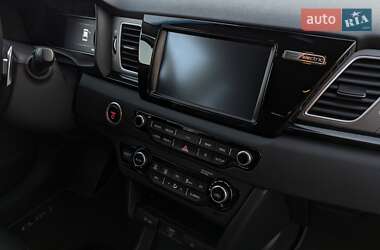 Позашляховик / Кросовер Kia Niro 2020 в 