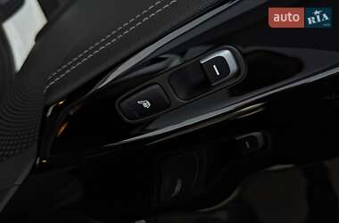 Позашляховик / Кросовер Kia Niro 2020 в 