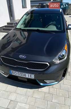 Внедорожник / Кроссовер Kia Niro 2018 в 
