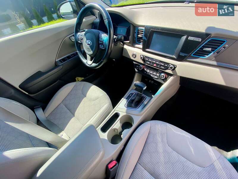 Позашляховик / Кросовер Kia Niro 2018 в Ужгороді
