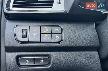 Позашляховик / Кросовер Kia Niro 2019 в 