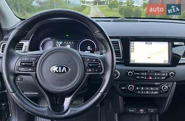 Позашляховик / Кросовер Kia Niro 2019 в 