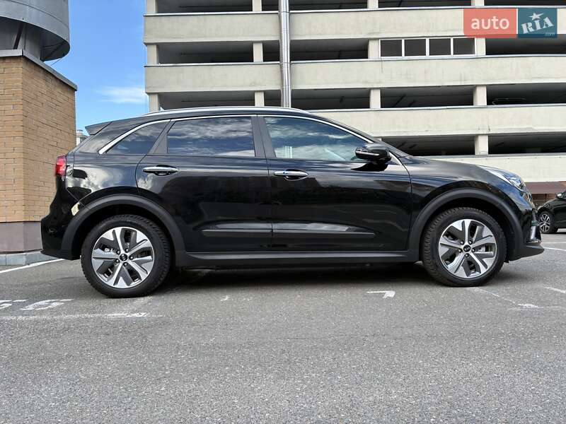 Внедорожник / Кроссовер Kia Niro 2020 в Киеве