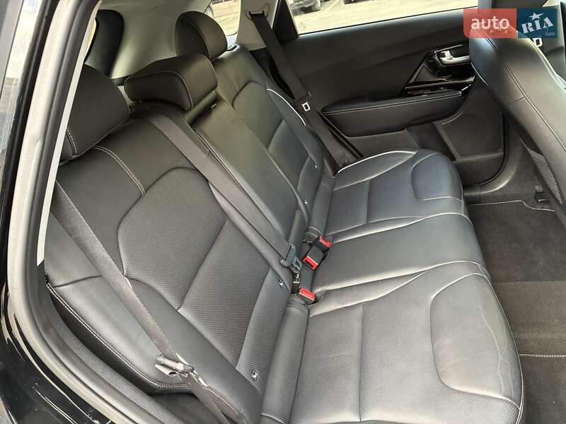 Внедорожник / Кроссовер Kia Niro 2020 в Киеве