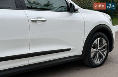 Позашляховик / Кросовер Kia Niro 2021 в 