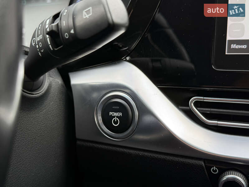 Внедорожник / Кроссовер Kia Niro 2021 в Ровно