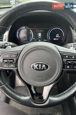 Внедорожник / Кроссовер Kia Niro 2018 в 