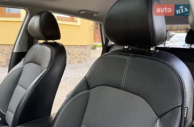 Позашляховик / Кросовер Kia Niro 2021 в 