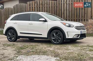 Позашляховик / Кросовер Kia Niro 2017 в Києві