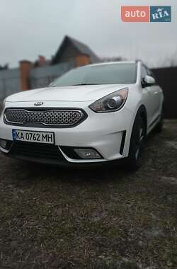 Позашляховик / Кросовер Kia Niro 2017 в 