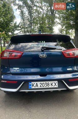 Позашляховик / Кросовер Kia Niro 2017 в Києві