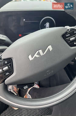 Внедорожник / Кроссовер Kia Niro 2023 в 