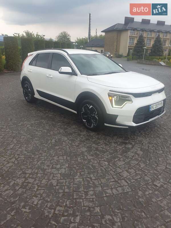 Внедорожник / Кроссовер Kia Niro 2023 в Львове