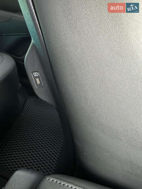 Позашляховик / Кросовер Kia Niro 2023 в Запоріжжі