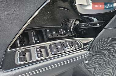 Позашляховик / Кросовер Kia Niro 2021 в 