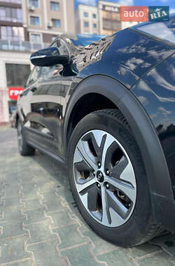 Внедорожник / Кроссовер Kia Niro 2021 в 
