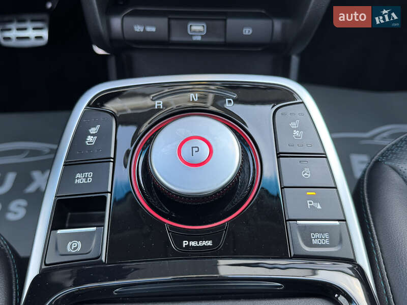 Позашляховик / Кросовер Kia Niro 2020 в Дрогобичі