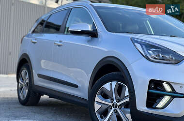 Внедорожник / Кроссовер Kia Niro 2019 в 