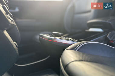 Внедорожник / Кроссовер Kia Niro 2019 в 