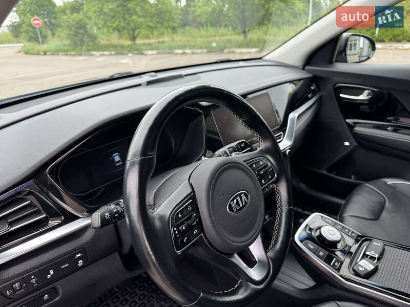 Позашляховик / Кросовер Kia Niro 2020 в Дубні