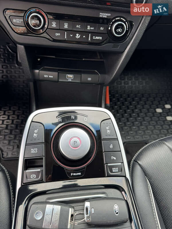 Позашляховик / Кросовер Kia Niro 2020 в Дубні