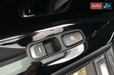 Позашляховик / Кросовер Kia Niro 2021 в 
