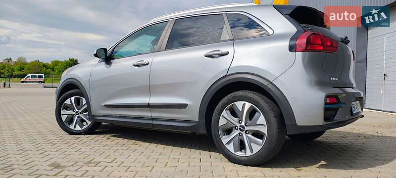 Внедорожник / Кроссовер Kia Niro 2022 в Ровно