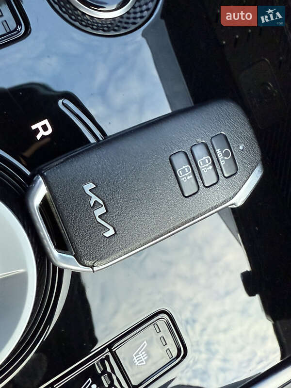 Позашляховик / Кросовер Kia Niro 2023 в Дрогобичі