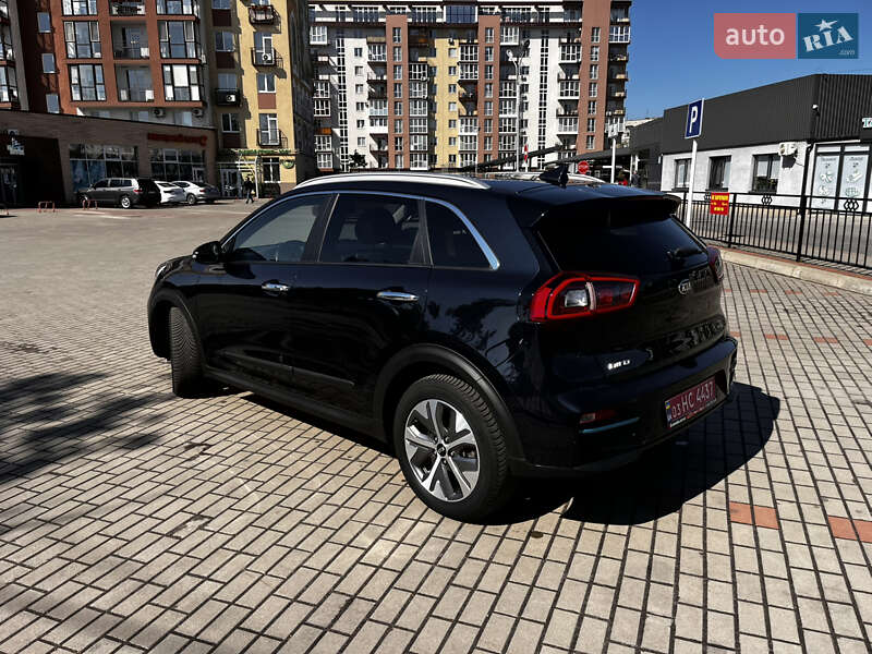 Позашляховик / Кросовер Kia Niro 2019 в Житомирі