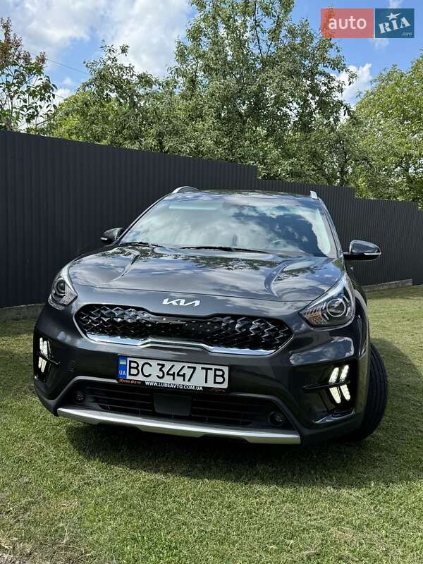 Позашляховик / Кросовер Kia Niro 2022 в Львові