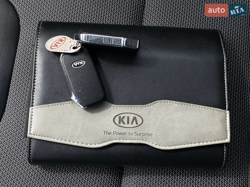 Внедорожник / Кроссовер Kia Niro 2021 в Львове