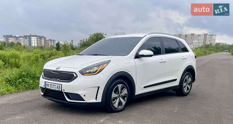 Внедорожник / Кроссовер Kia Niro 2017 в 