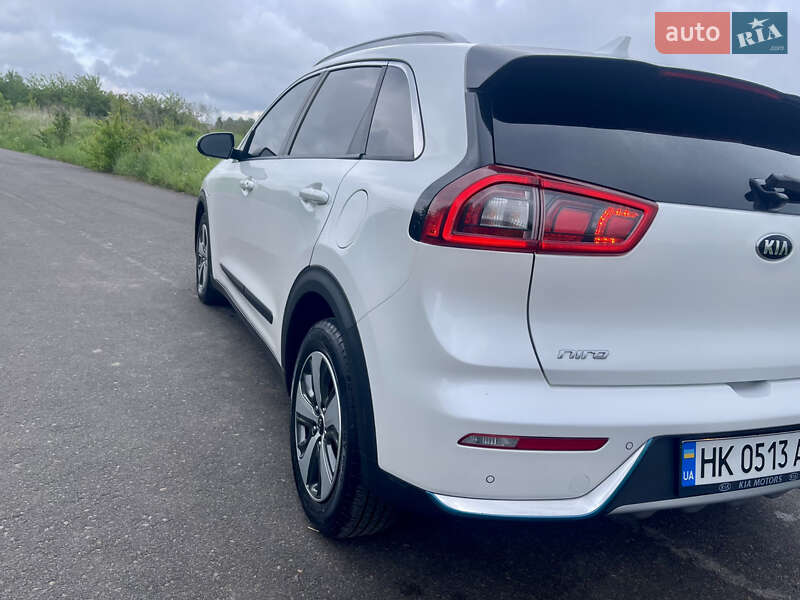 Внедорожник / Кроссовер Kia Niro 2017 в Ровно