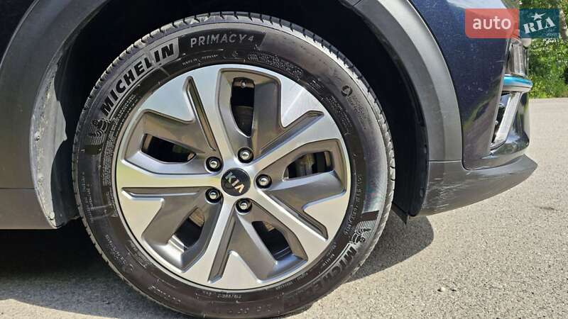 Внедорожник / Кроссовер Kia Niro 2020 в Ужгороде