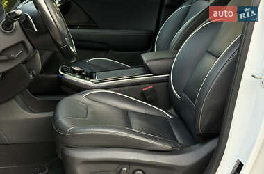 Внедорожник / Кроссовер Kia Niro 2021 в 