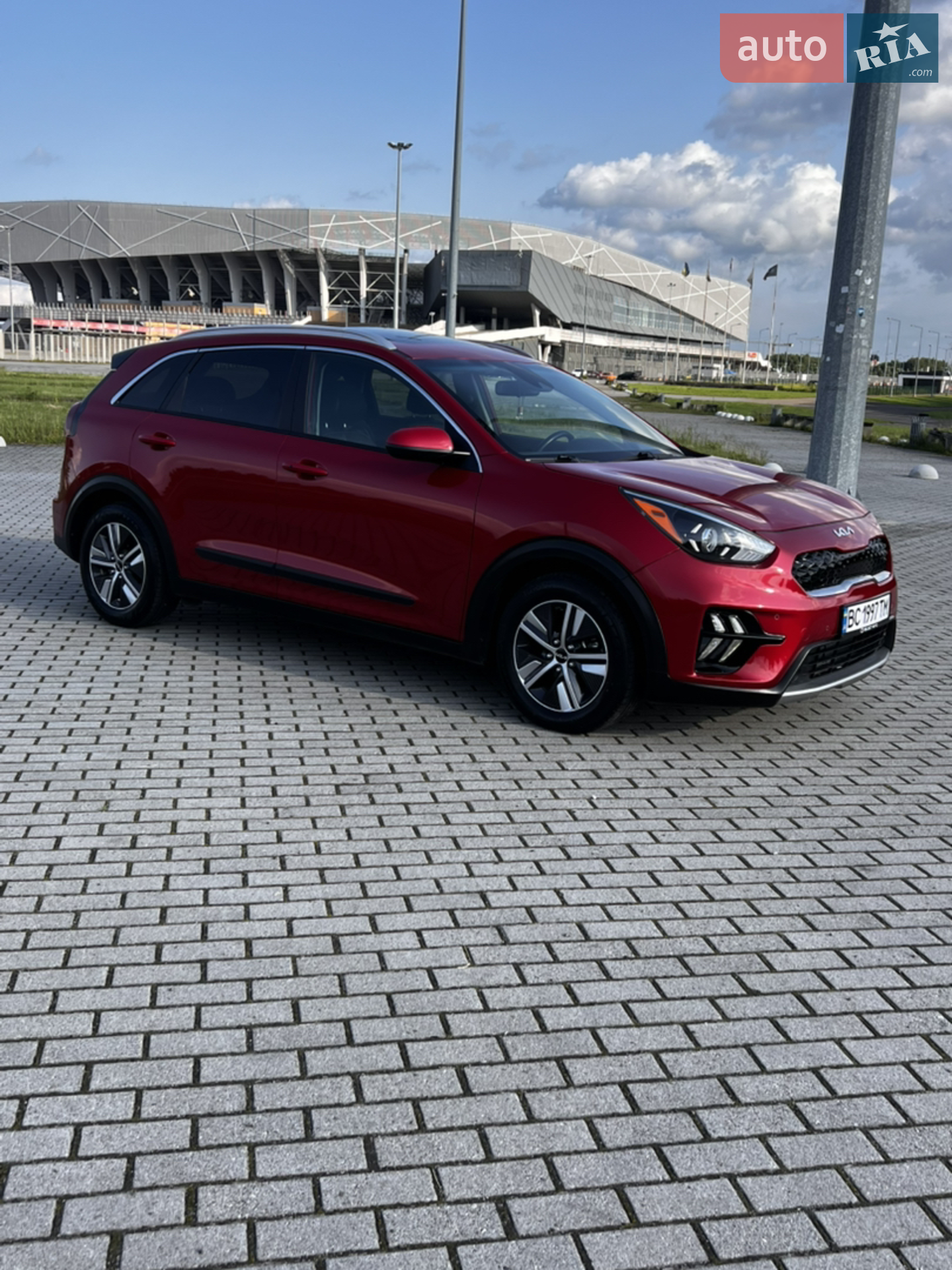 2021 Kia Niro - фото 1