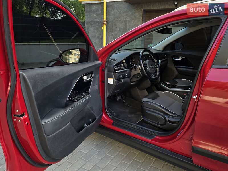 Позашляховик / Кросовер Kia Niro 2020 в Тернополі