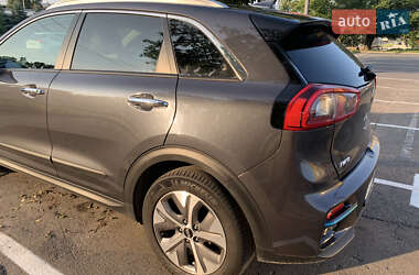 Позашляховик / Кросовер Kia Niro 2019 в 
