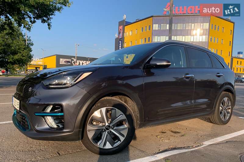 Позашляховик / Кросовер Kia Niro 2019 в 
